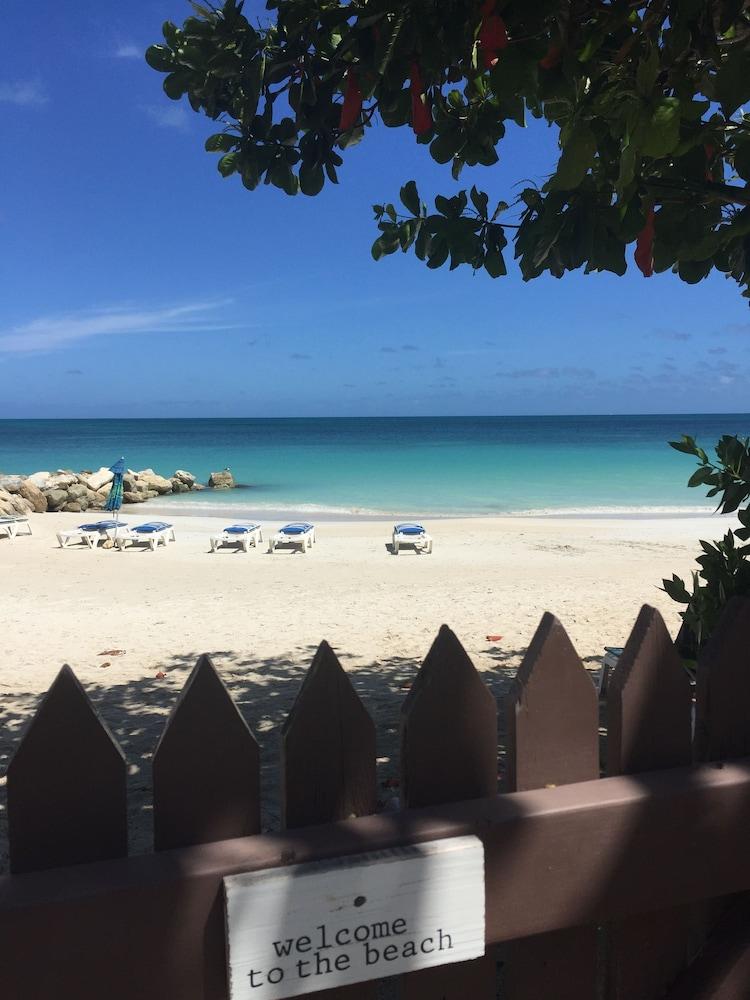 Buccaneer Beach Club Dickenson Bay Luaran gambar