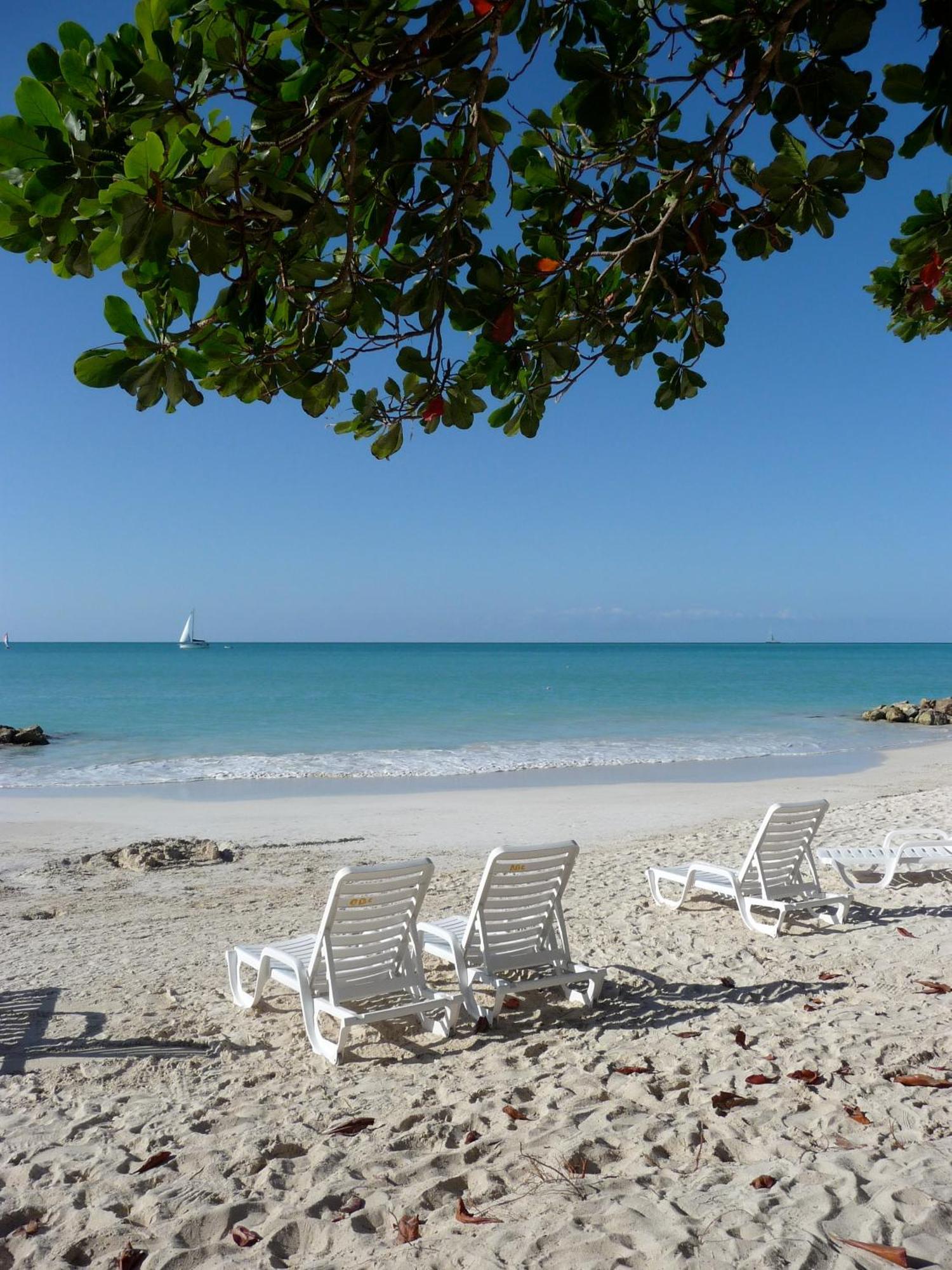 Buccaneer Beach Club Dickenson Bay Luaran gambar